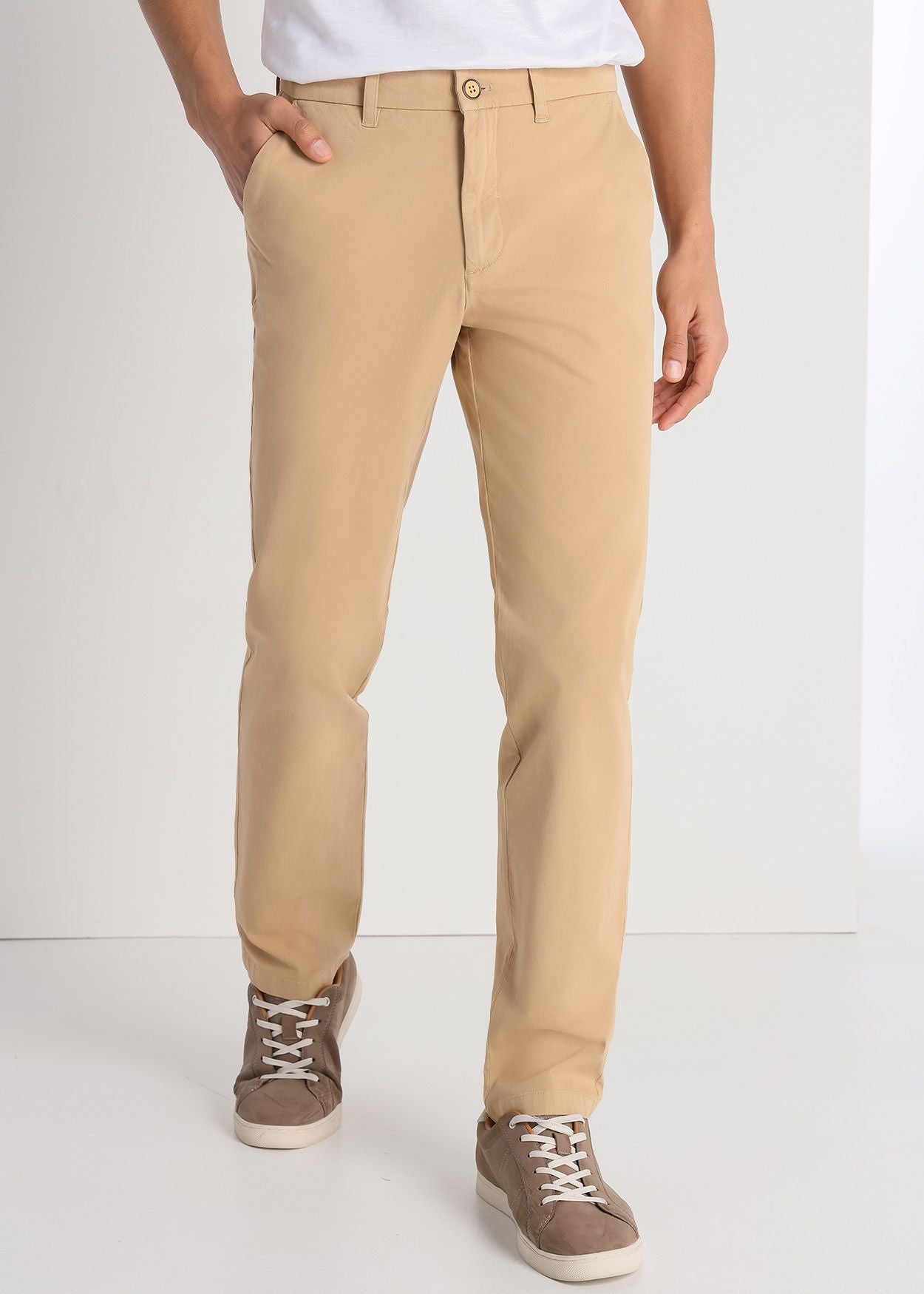 8001 Slim-Luxe Pantalon Chino Caja Media Slim 282