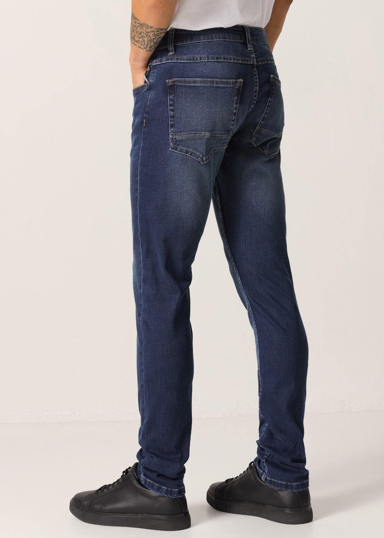 Jeans Cintura Media Slim Tiro Medio    Dark  Blue  Wash 957